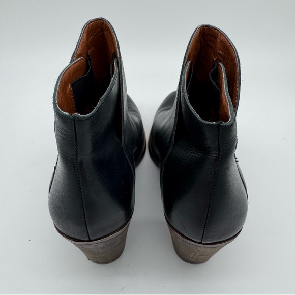 Lucky Brand Black Leather Heel Ankle Bootie Size 8 - Picture 6 of 12